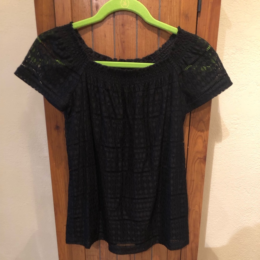 G by Giuliana. XXS, Black lace short sleeved top.